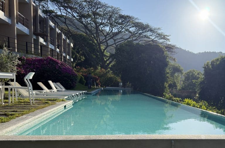 Hotel Cardedeu Lago Coatepeque El Salvador